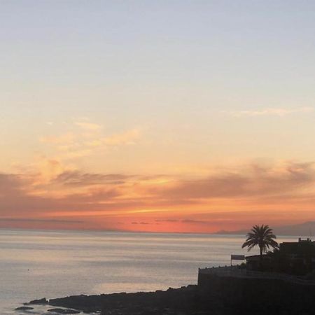 Arguineguín, en el casco marinero con sol todo el año Apartamento Exterior foto