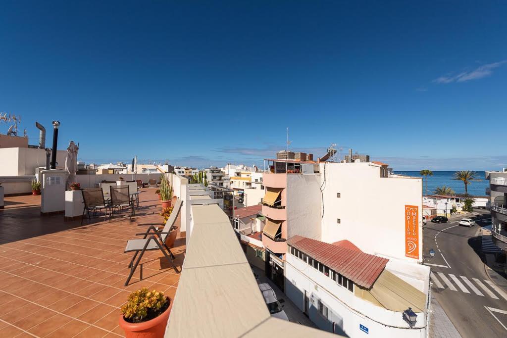 Arguineguín, en el casco marinero con sol todo el año Apartamento Exterior foto