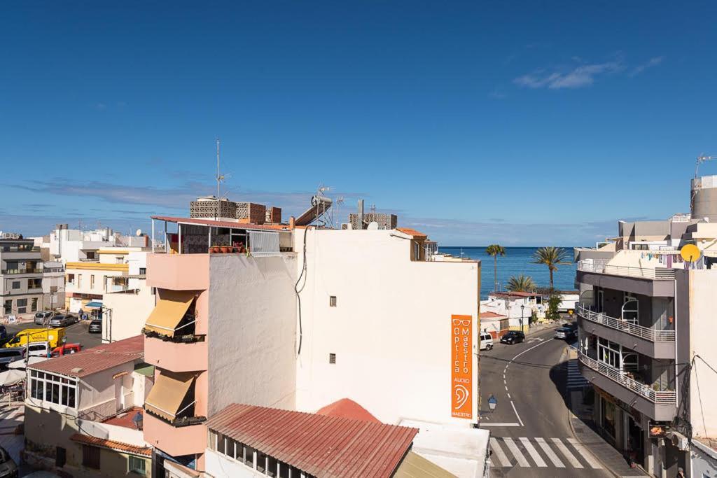 Arguineguín, en el casco marinero con sol todo el año Apartamento Exterior foto